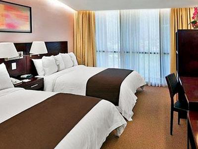 Hotel & Medica Sur By Ihg 4*